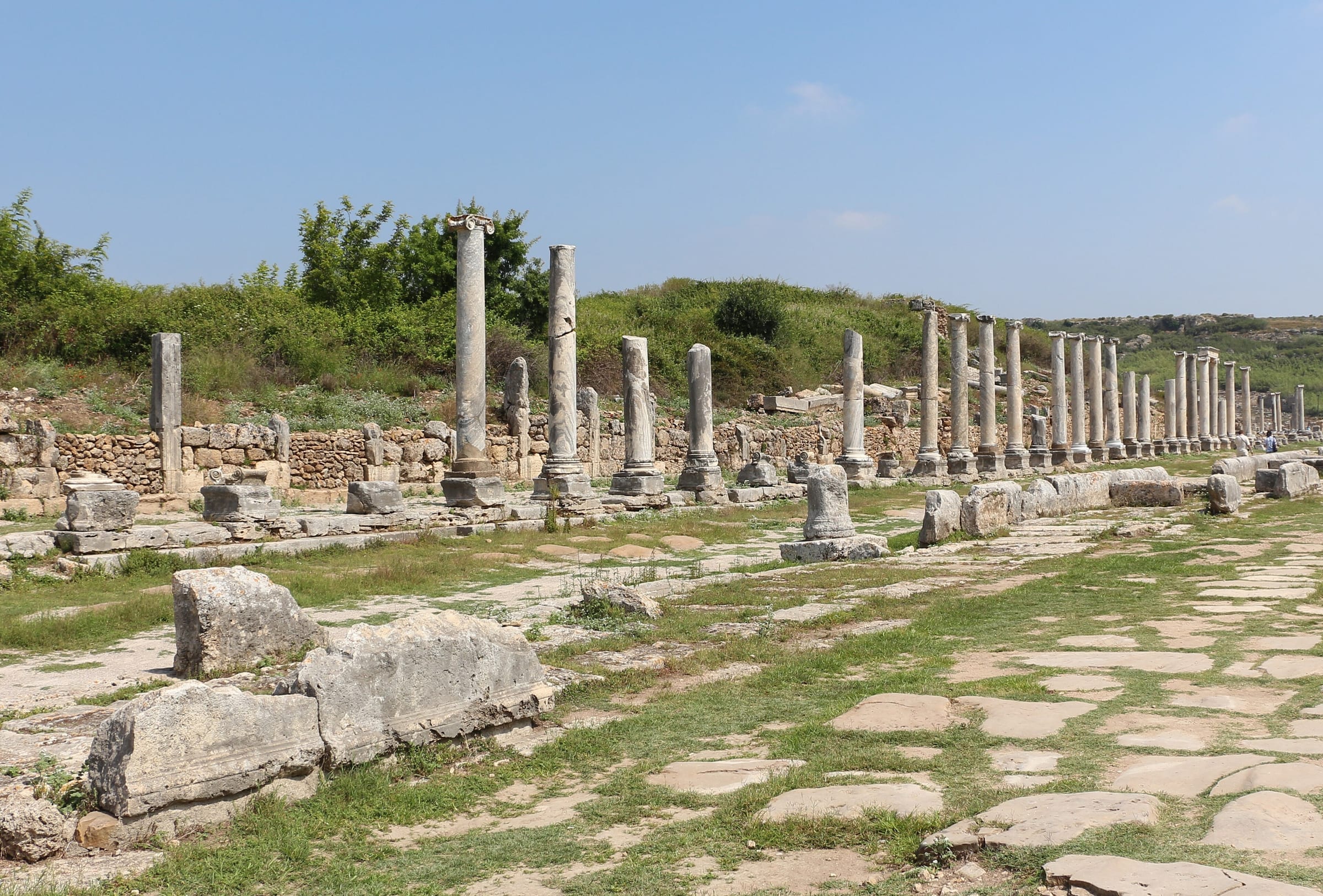 Colonnaded street, Perge